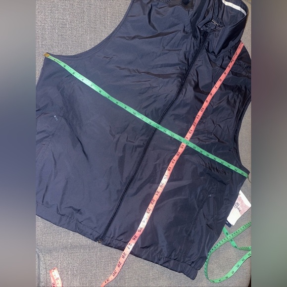 NWT Dockers Golf Men’s Windbreaker Navy Vest Full Zip Mesh Lined Pockets xL - Picture 5 of 5